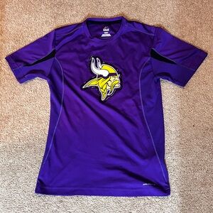 Majestic Minnesota Vikings shirt